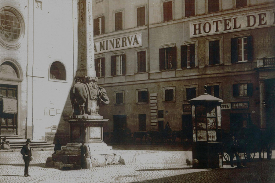 Piazza Della Minerva