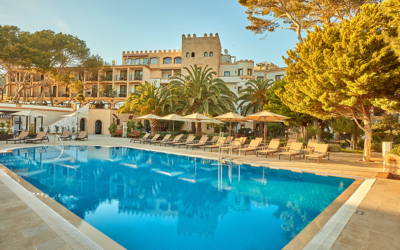 Hyatt Acquires Apple Leisure Group