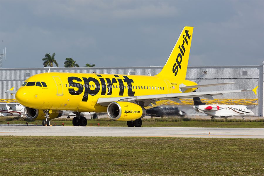 spirit airlines plane