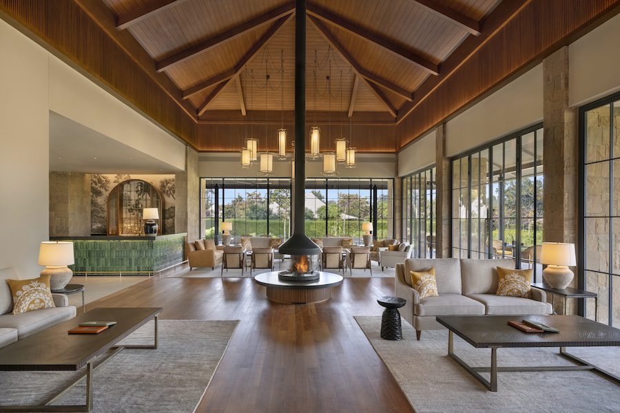 Oberoi, Vindhyavilas Wildelife Resort, Bandhavgarh dining room natural light floor to ceiling windows