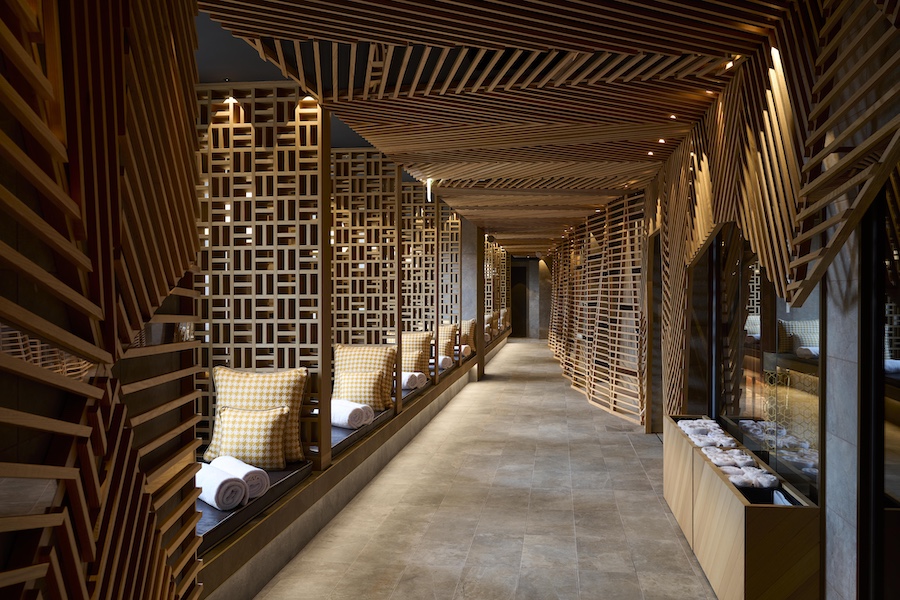 Nuvole Garden Hotel lake como italy spa wood dividers