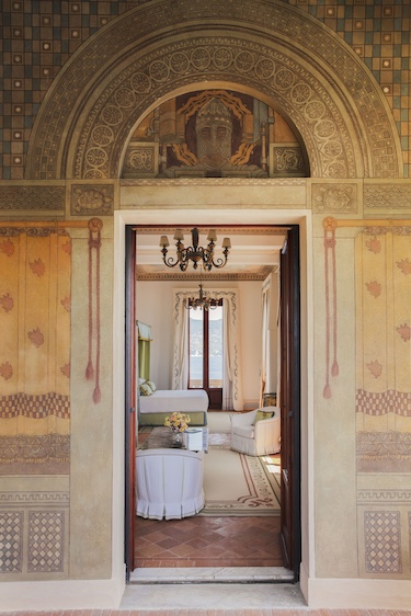 villa beatrice luguria italy italian dolce vita clifftop estate suites arched doorway