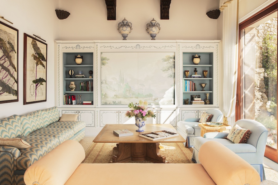 villa beatrice luguria italy italian dolce vita clifftop estate suites wall niche shelving green pattern couch baby blue chairs