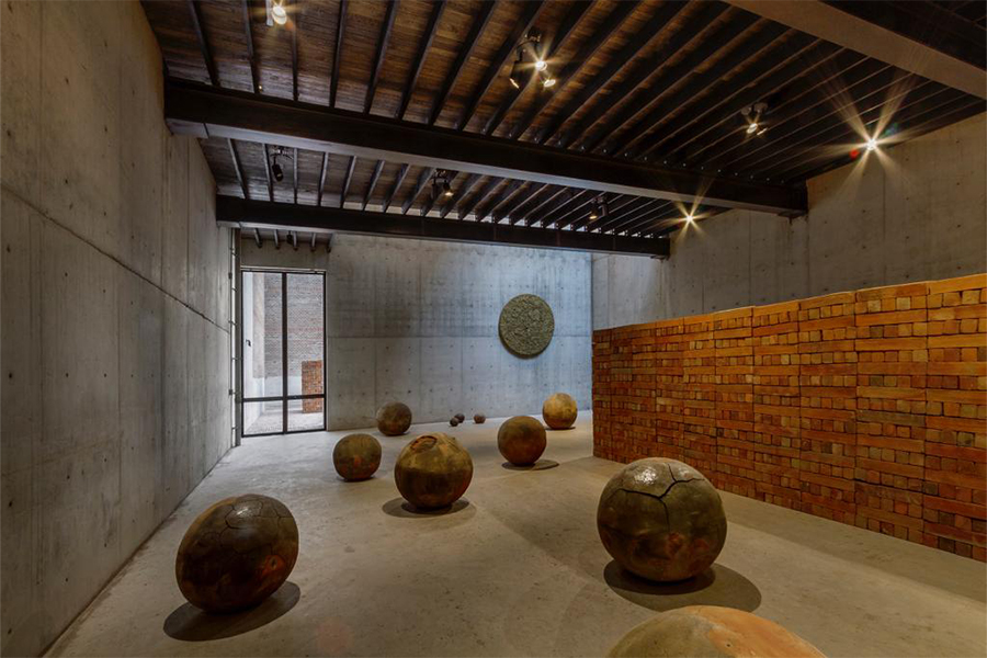 Artist Bosco Sodi Crafts Tension and Tranquility, slide 3