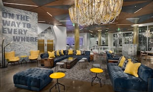 Envoy Hotel